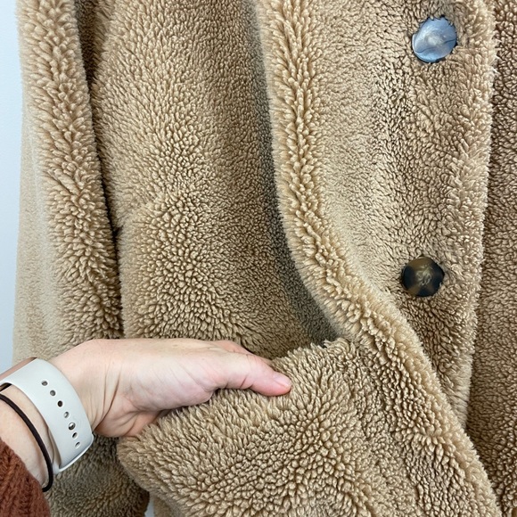 ‘A’ (MTL 1980) tan teddy coat 4x - Picture 3 of 10